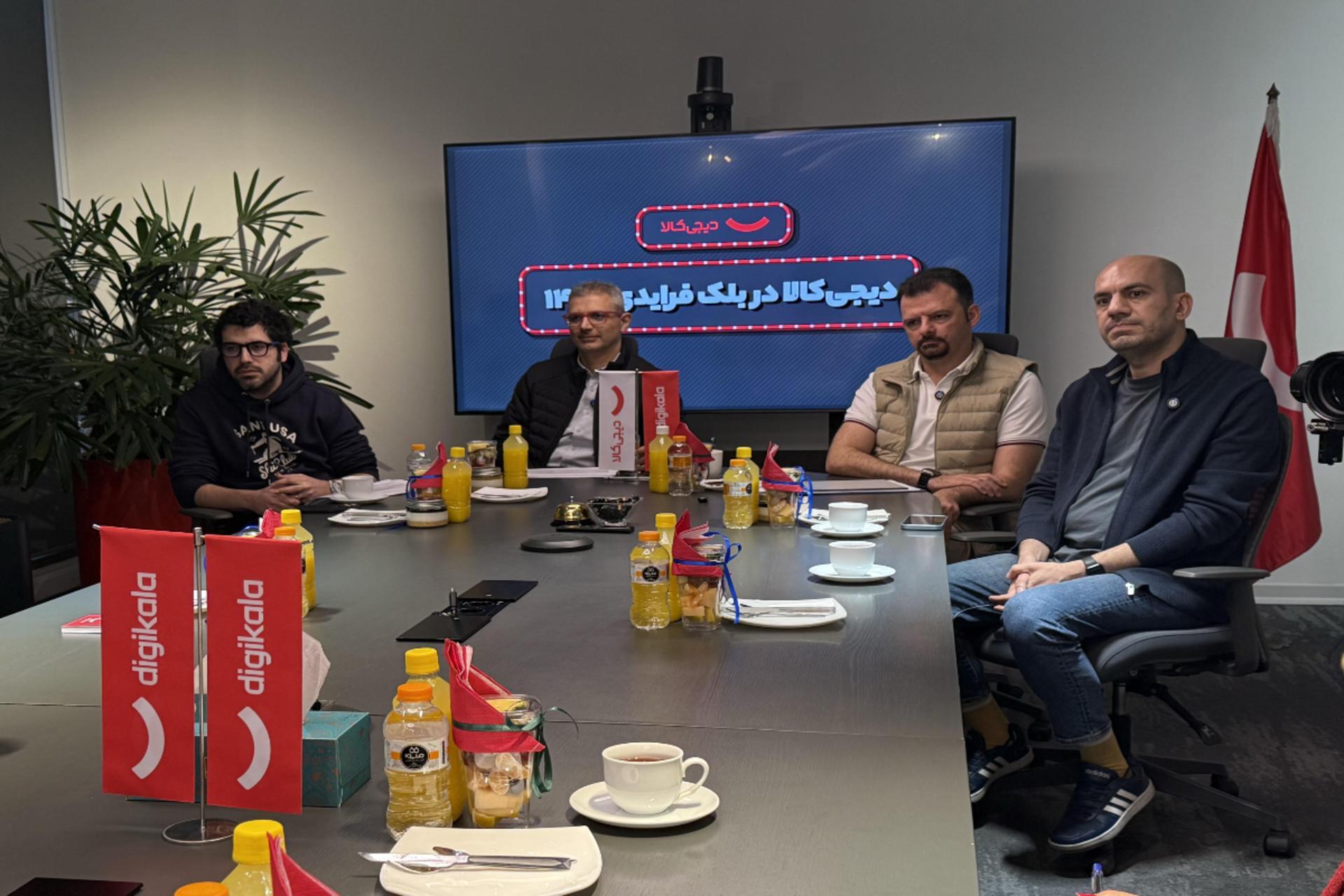 مدیران دیجی‌کالا در نشست خبری بلک‌فرایدی ۱۴۰۴