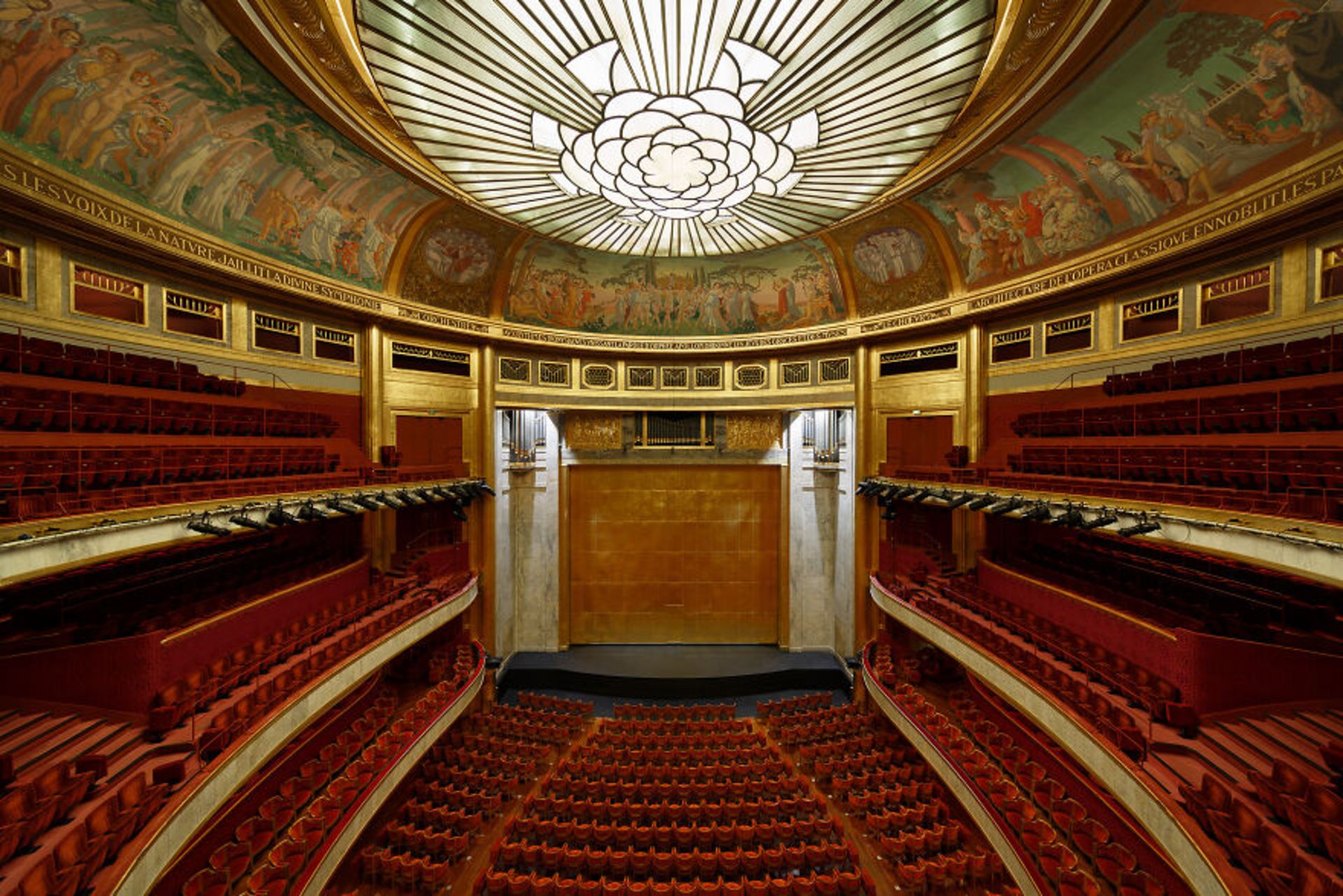 تئاتر شانزلیزه- Théâtre Des Champs-Elysée
