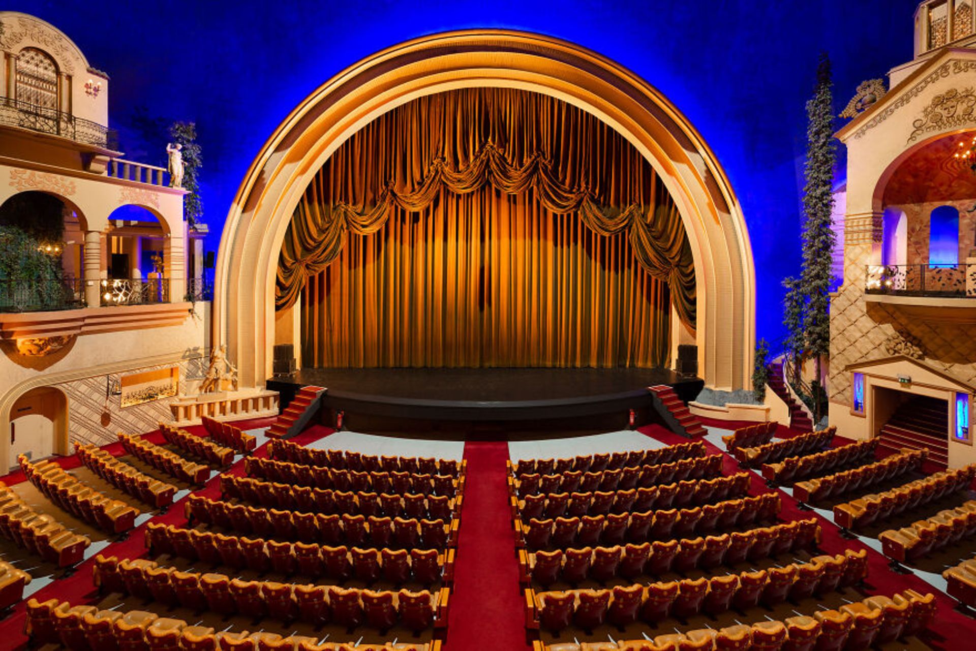 سینما لو گراند رکس- Cinéma Le Grand Rex