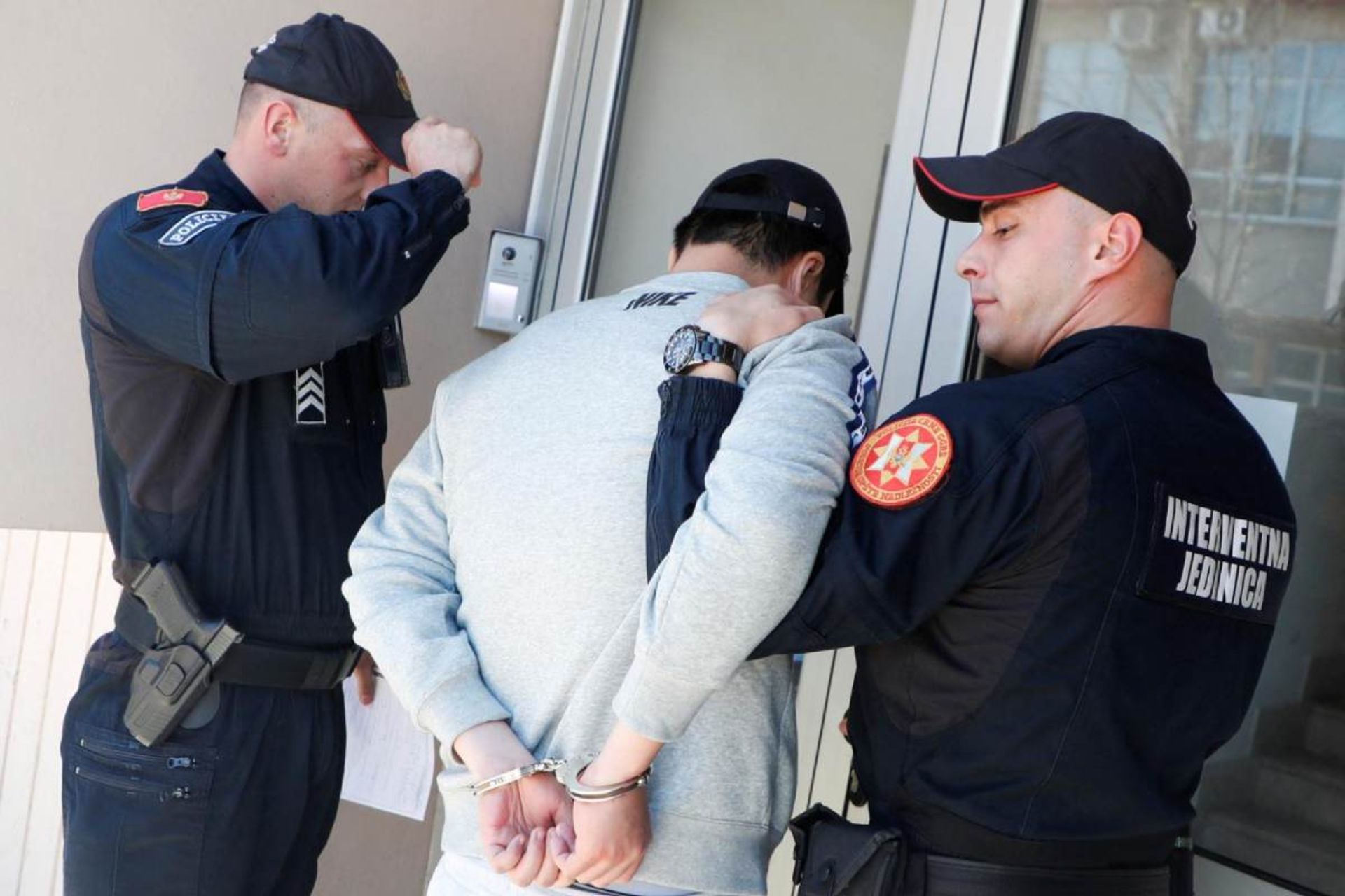 دستگیری دو کوون