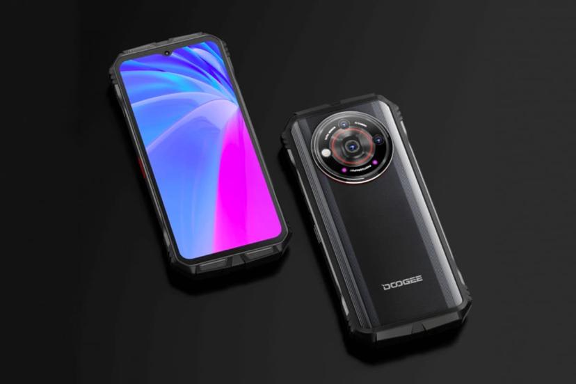 گوشی دوجی V30 پرو روی میز نمایشگر و پشت