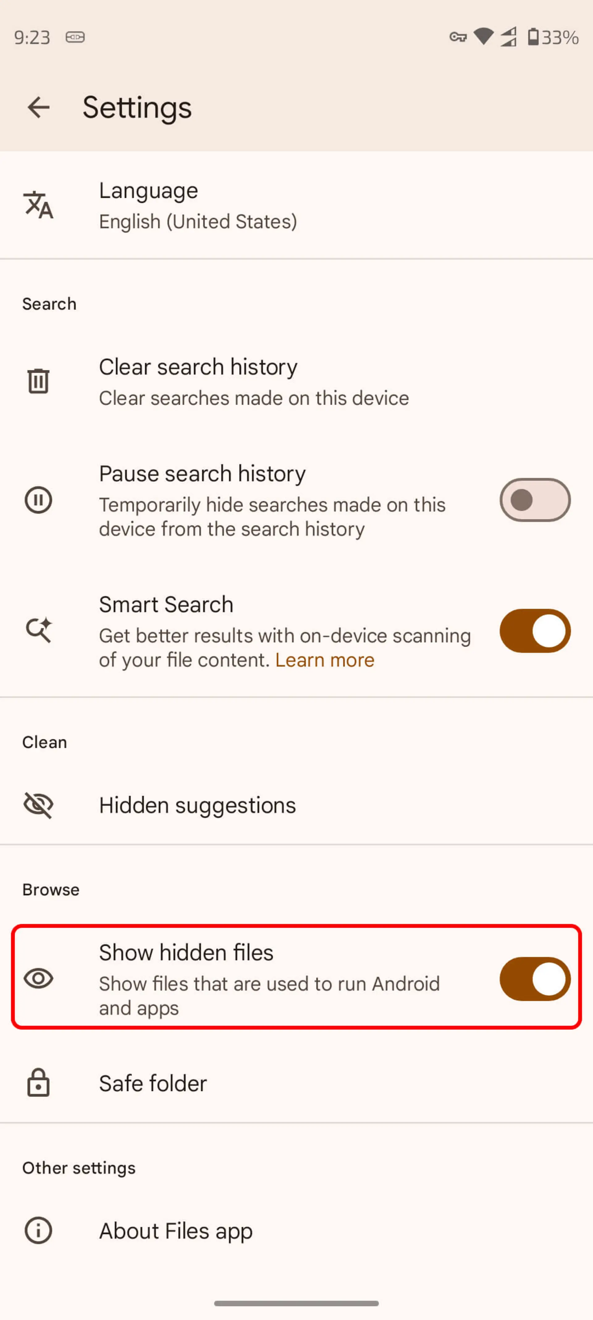 انتخاب گزینه Show hidden files (نمایش فایل‌های مخفی) در اپ Files by Google
