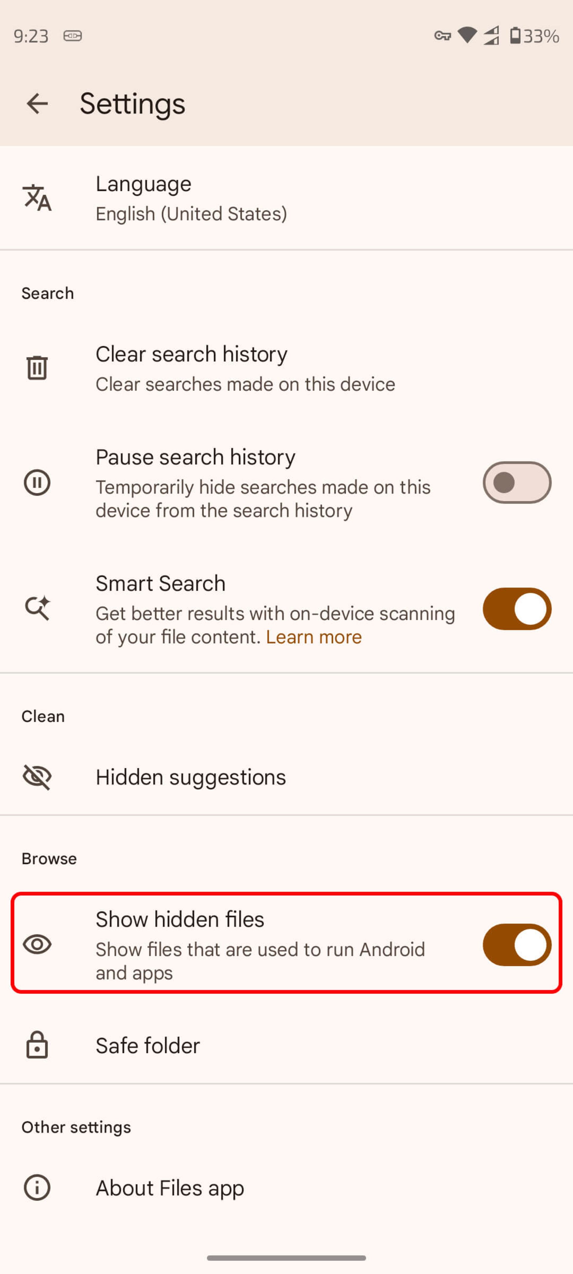 انتخاب گزینه Show hidden files (نمایش فایل‌های مخفی) در اپ Files by Google