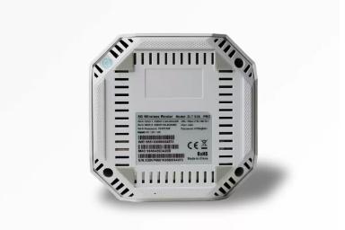 نمای پایین مودم و روتر سیم‌ کارتی دو ZLT X28 Pro