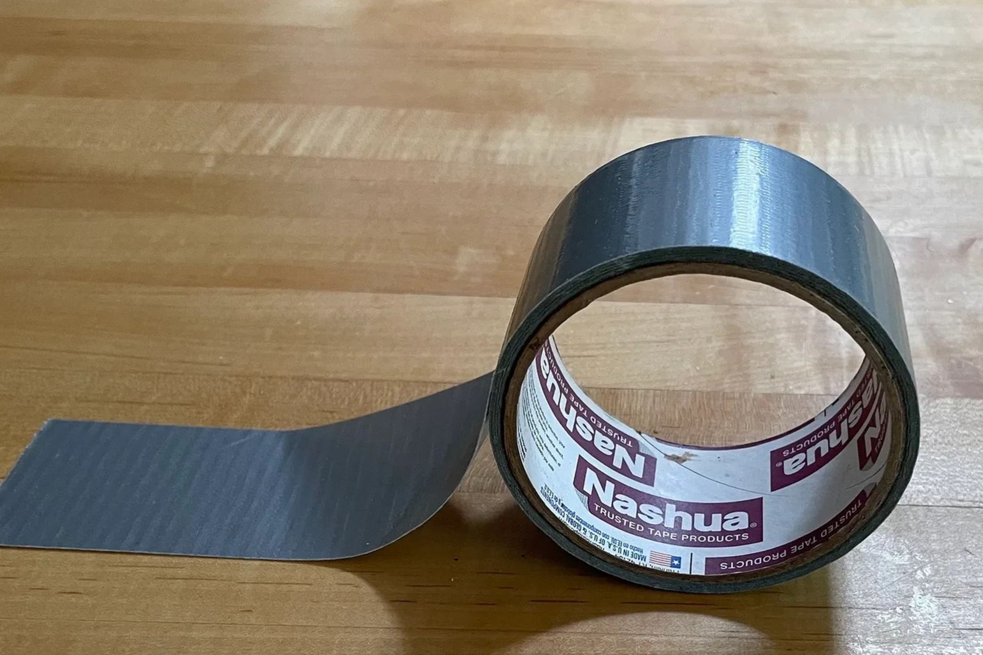 چسب نواری داکت (Duct Tape)