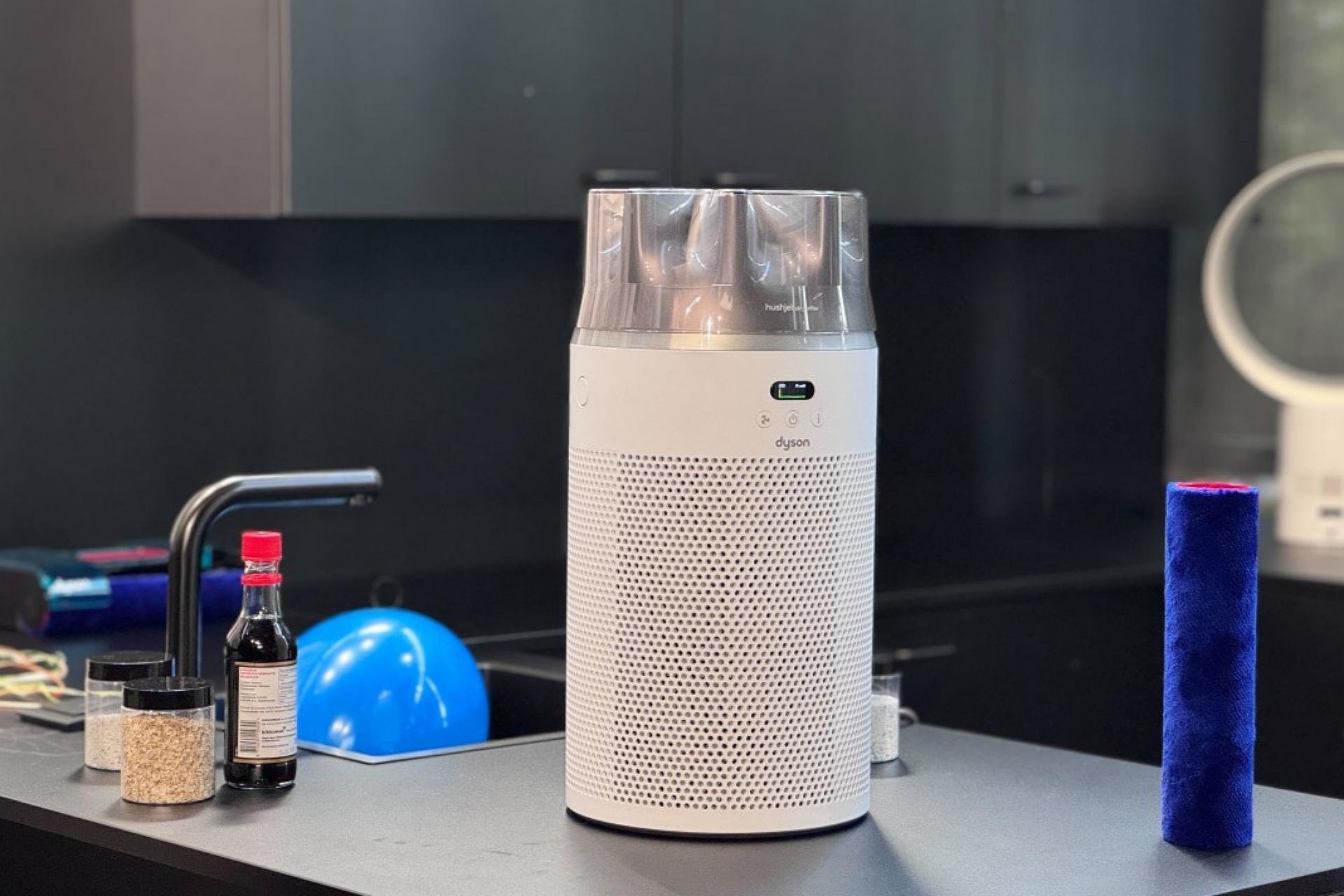 دستگاه تصفیه‌‌ هوای HushJet Purifier Compact روی میز