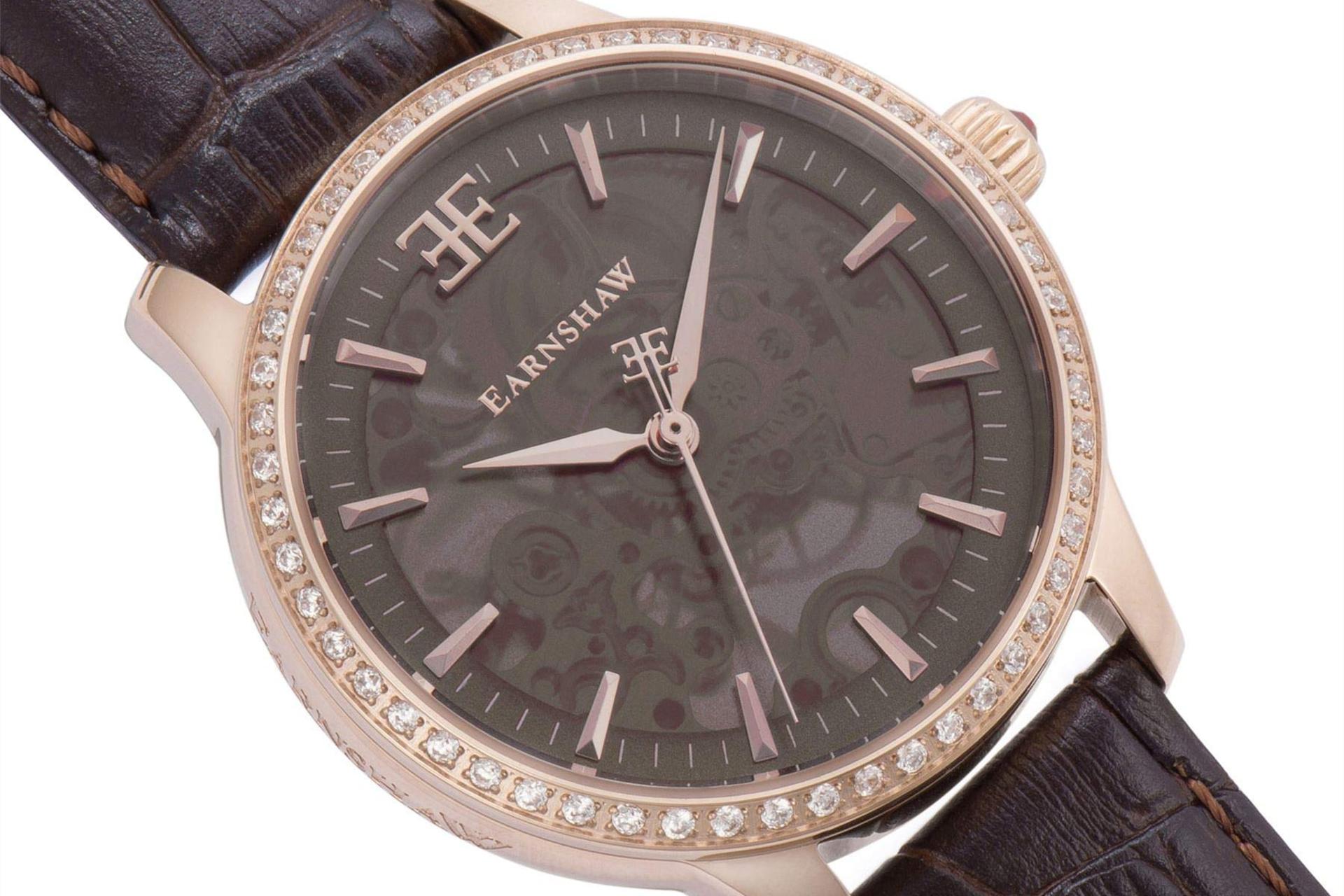 نمای نزدیک صفحه ساعت مچی زنانه ارنشا Lady Australis ES-8056-03