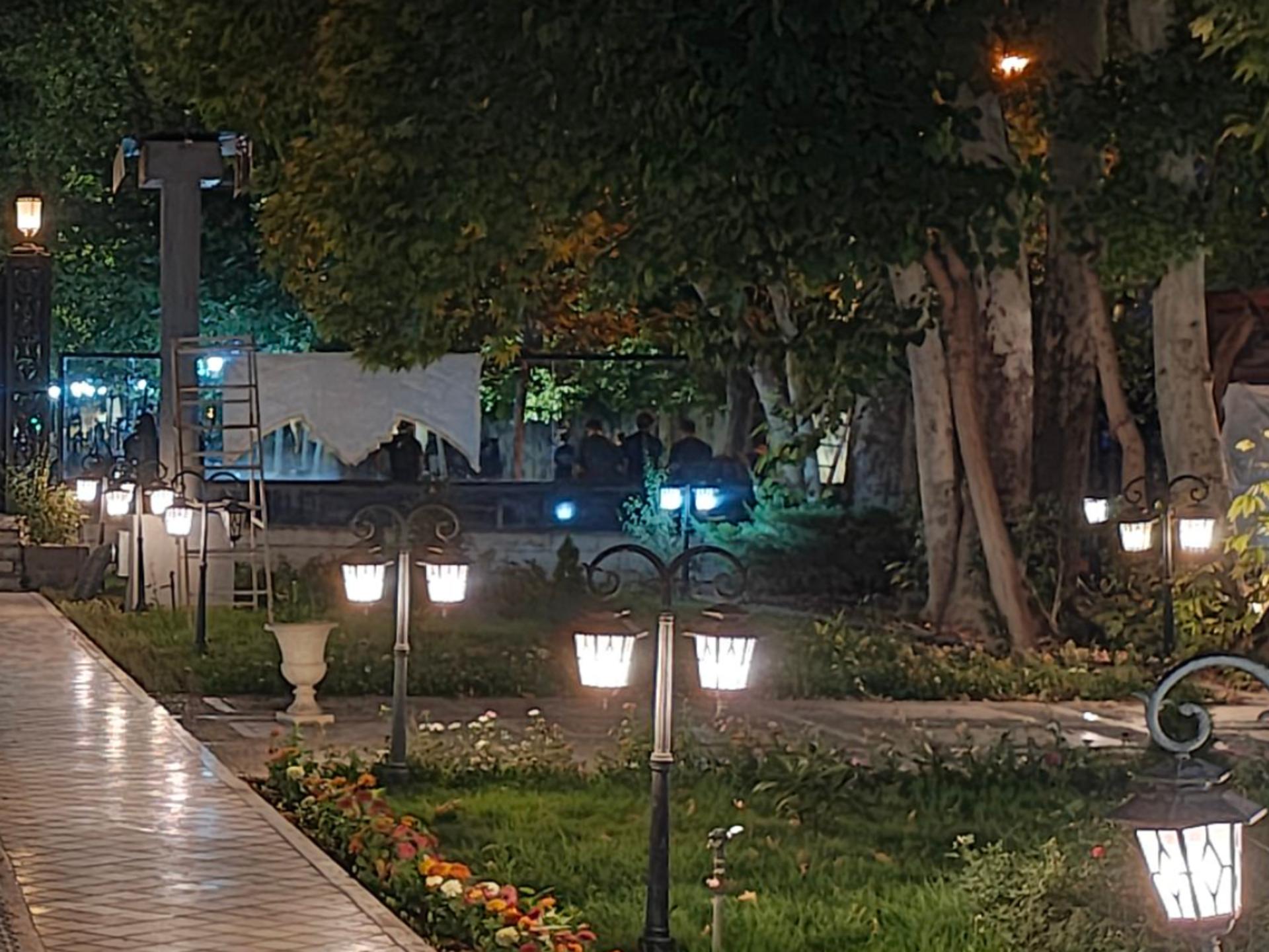 برش عکس اج ۵۰ پرو در تاریکی ۲