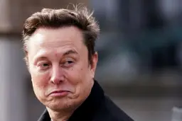 چهره ایلان ماسک (Elon Musk) در نمای نزدیک
