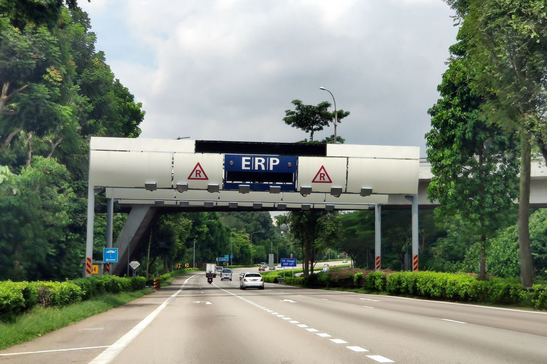 سیستم قیمت‌گذاری الکترونیکی جاده (ERP) سنگاپور