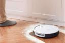 نمای سمت چپ جارو رباتیک یوفی RoboVac 30C