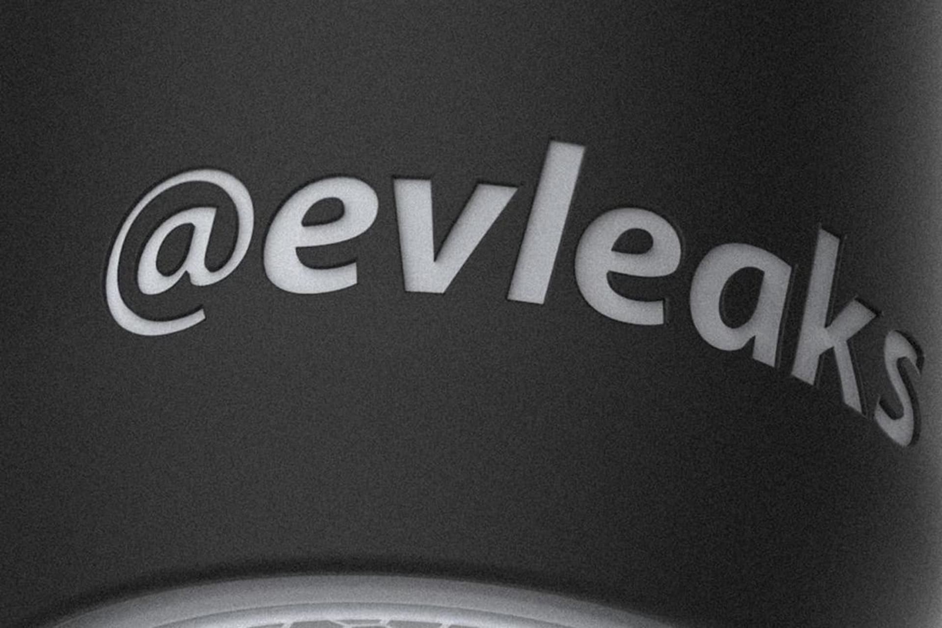 لوگو EVLEAKS ایوان بلس از نمای نزدیک