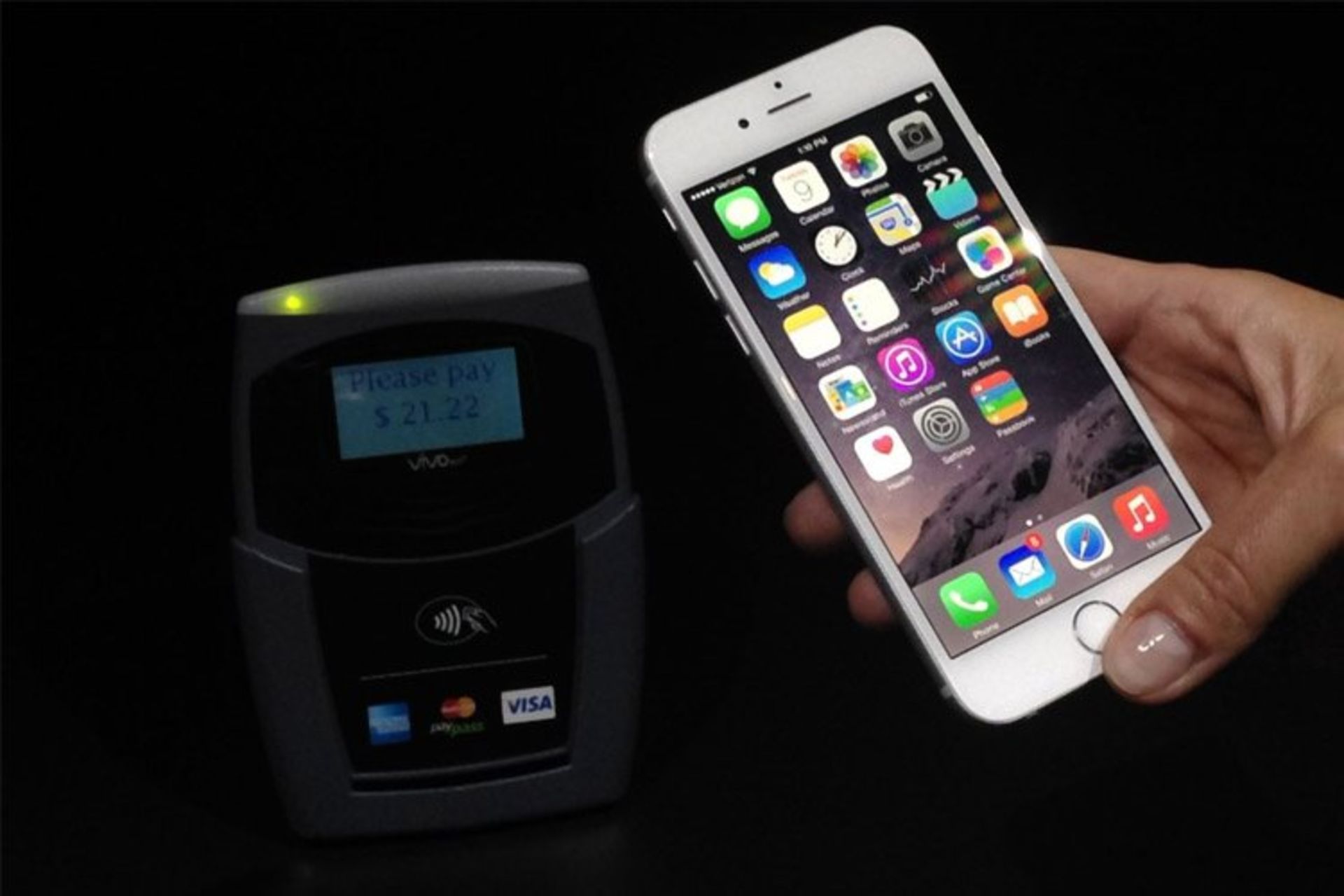 سیستم پرداخت Apple Pay