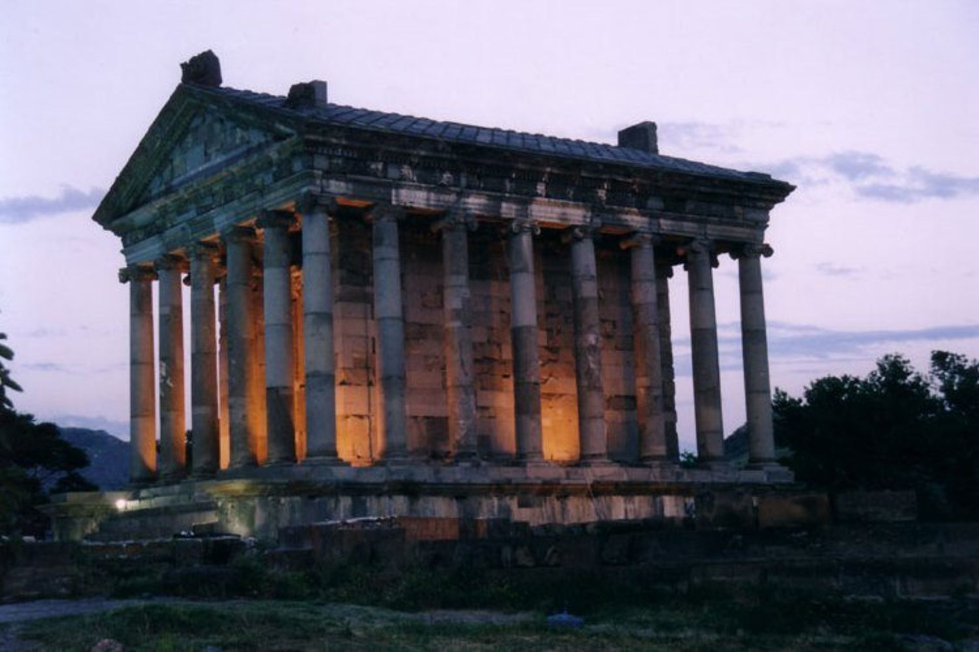 ارمنستان کجا برم؟