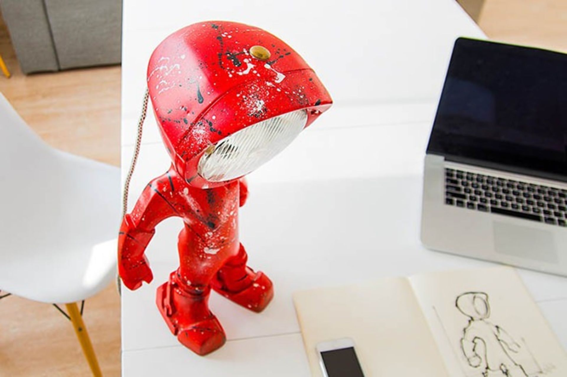 لامپستر، چراغ رباتی