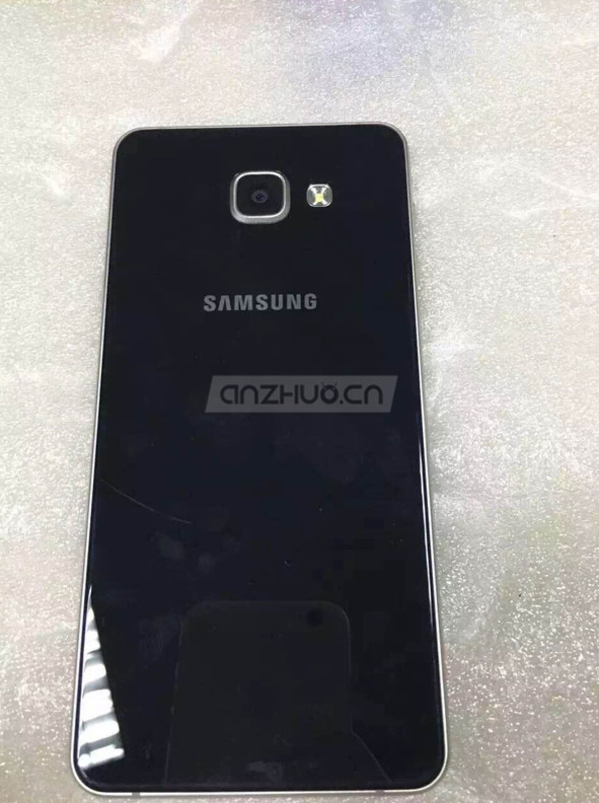 images of the second generation samsung galaxy a5 and second generation samsung galaxy a7 surface 1 388cb