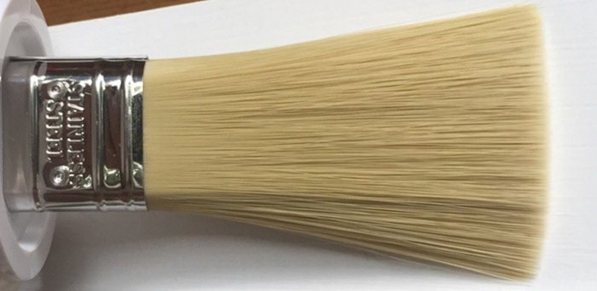 My Paint Saint، قوطی رنگ و قلم موی متفاوت