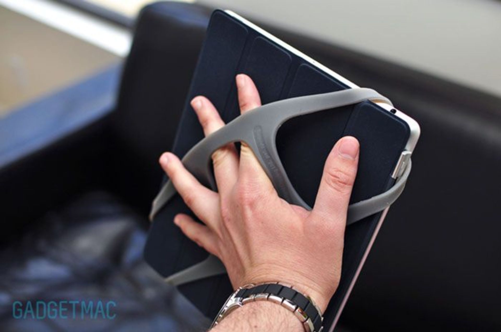 پدلت، بند سیلیکونی نگهدارنده تبلت