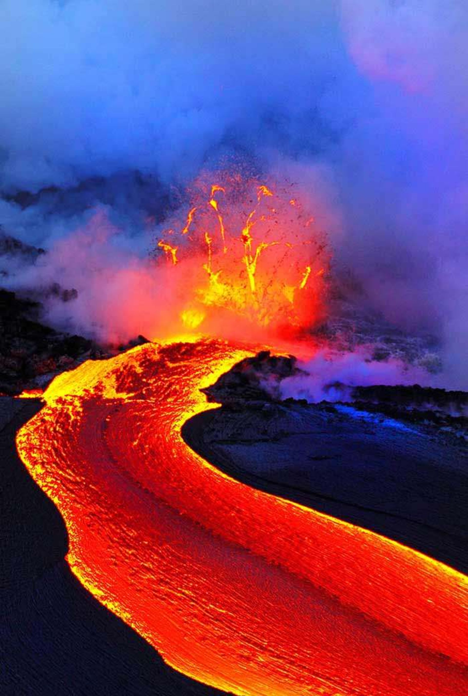 عکاسی از گدازه های آتشفشانی