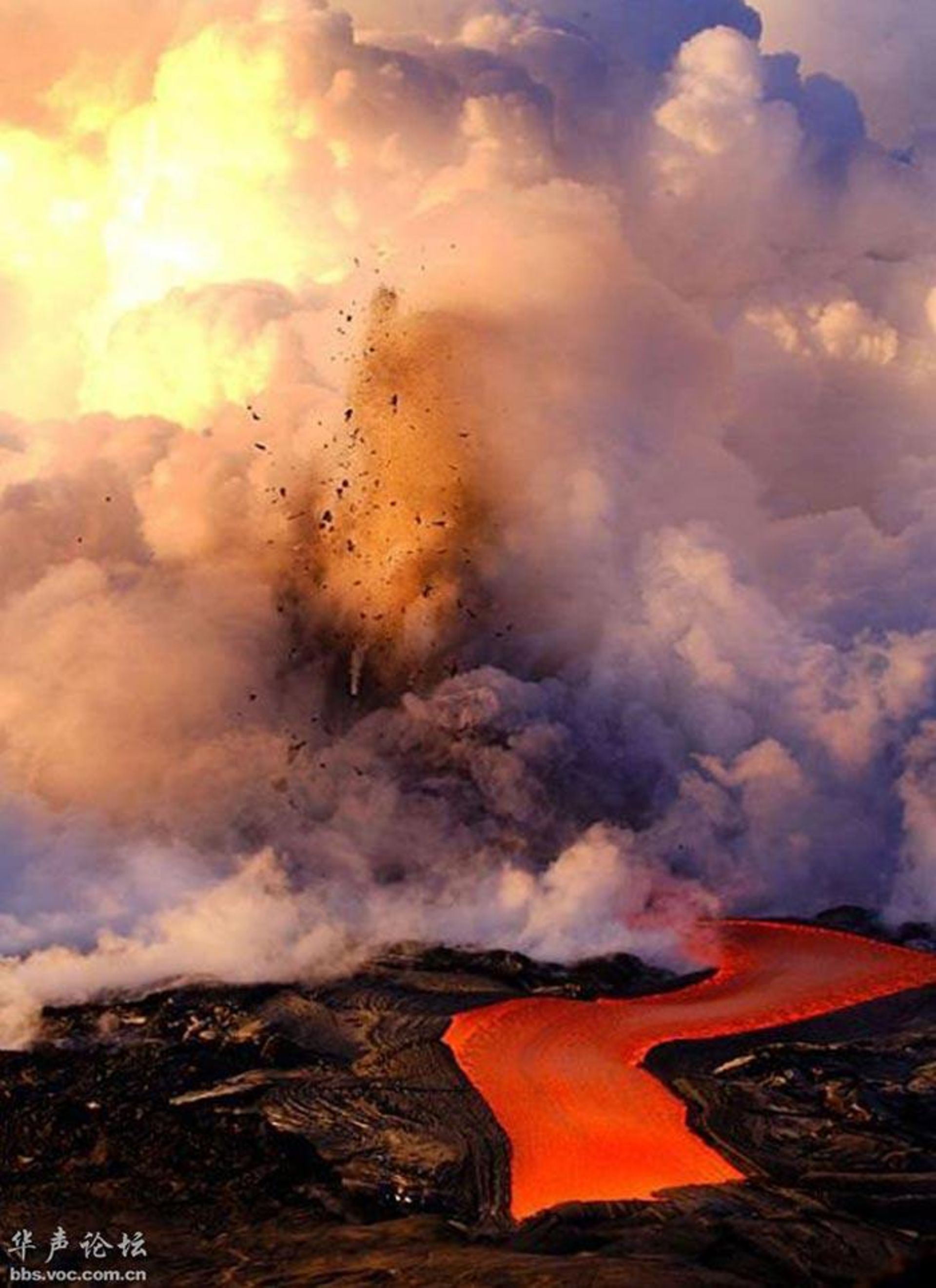 عکاسی از گدازه های آتشفشانی