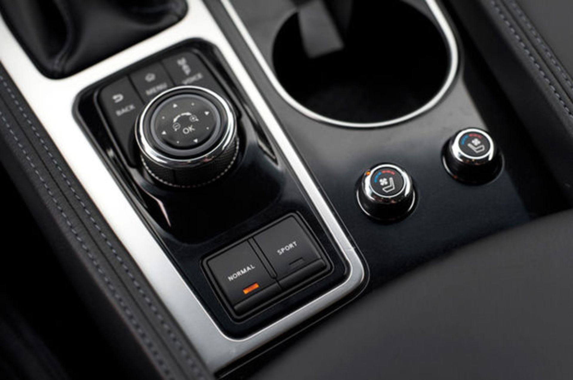 سیستم انتخاب حالات مختلف رانندگی نیسان ماکسیما