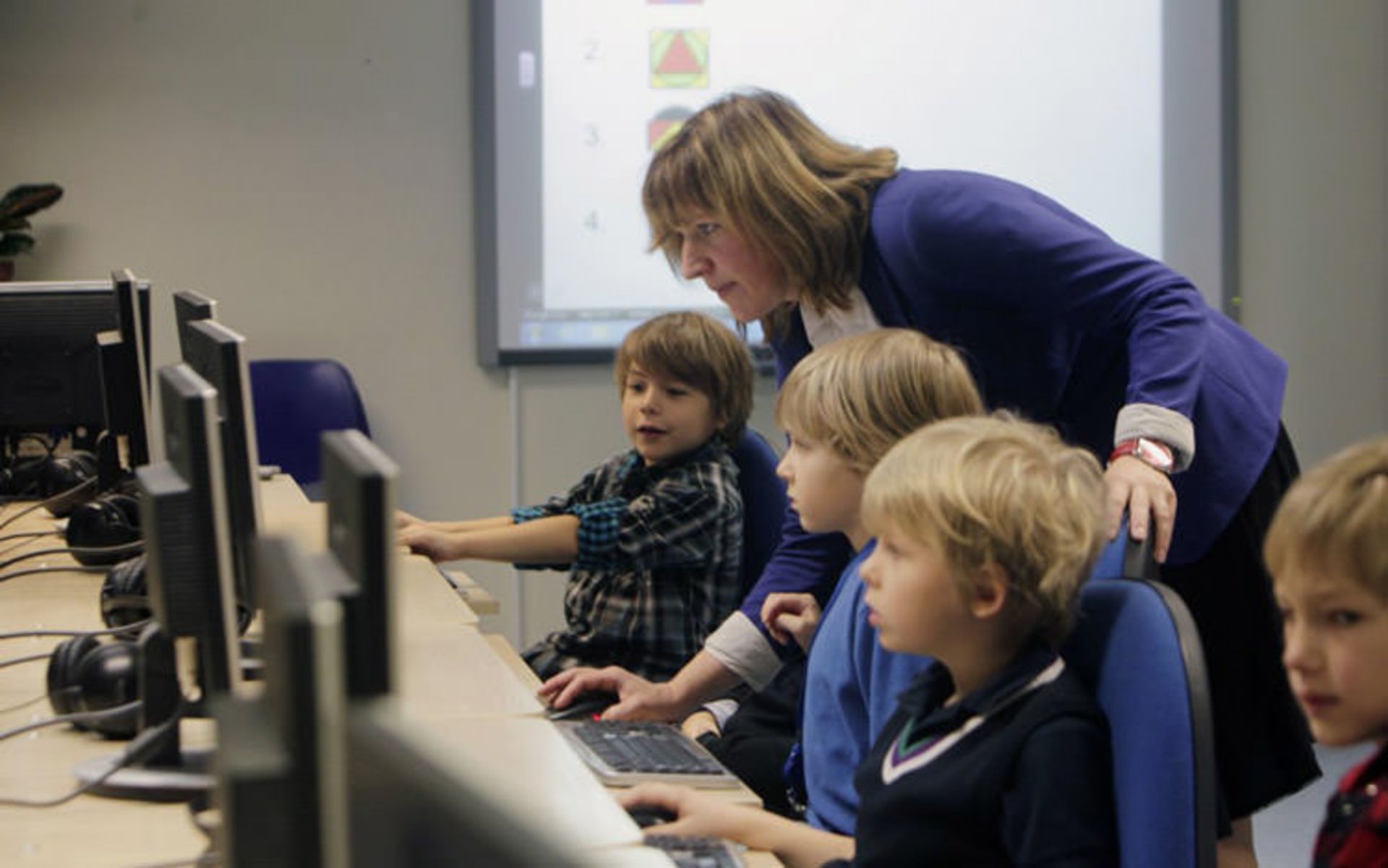 7 estonia 26 has one of the highest percentages of female stem graduates at 41 in 2012 76856
