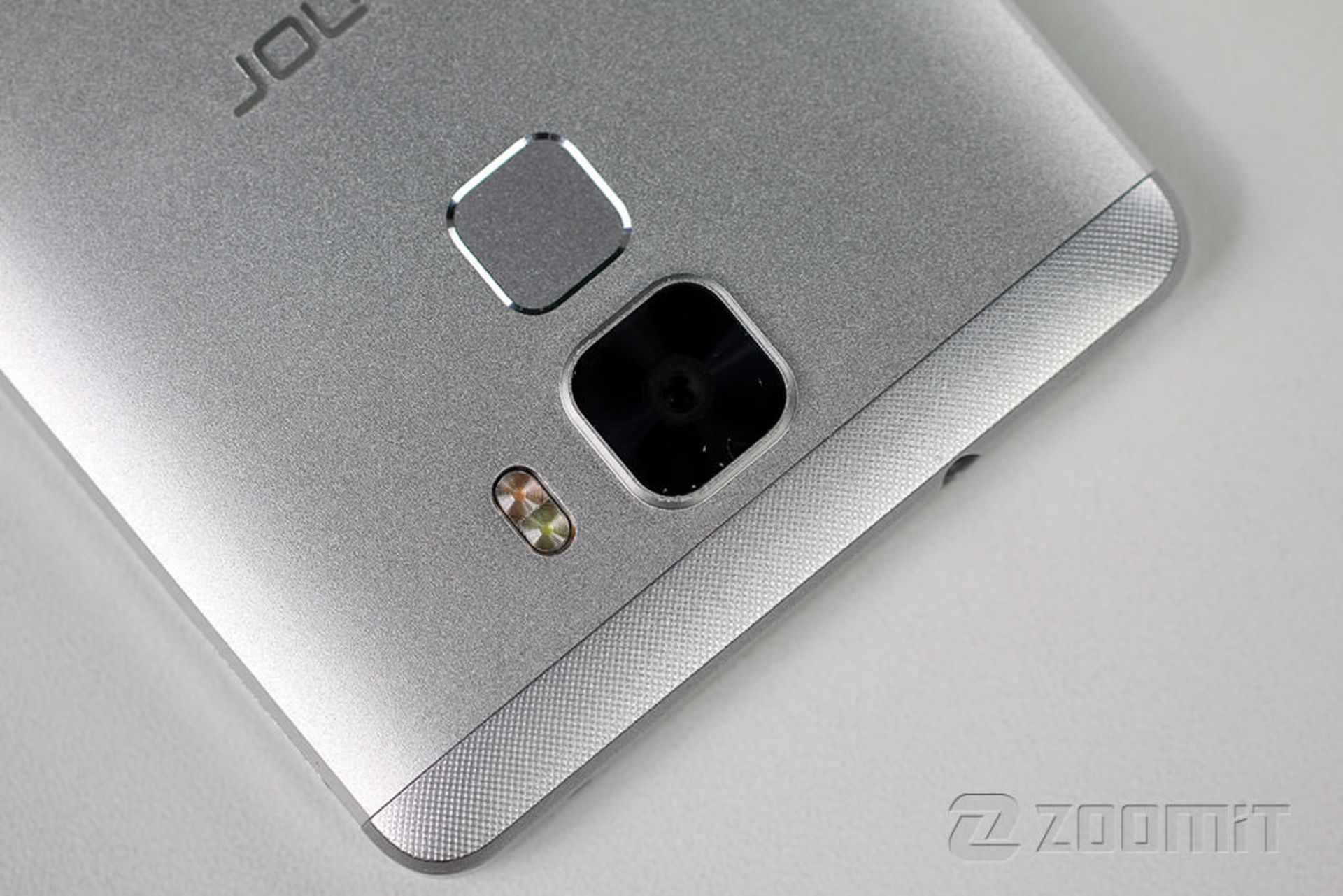 بررسی گوشی آنر 7 هواوی 