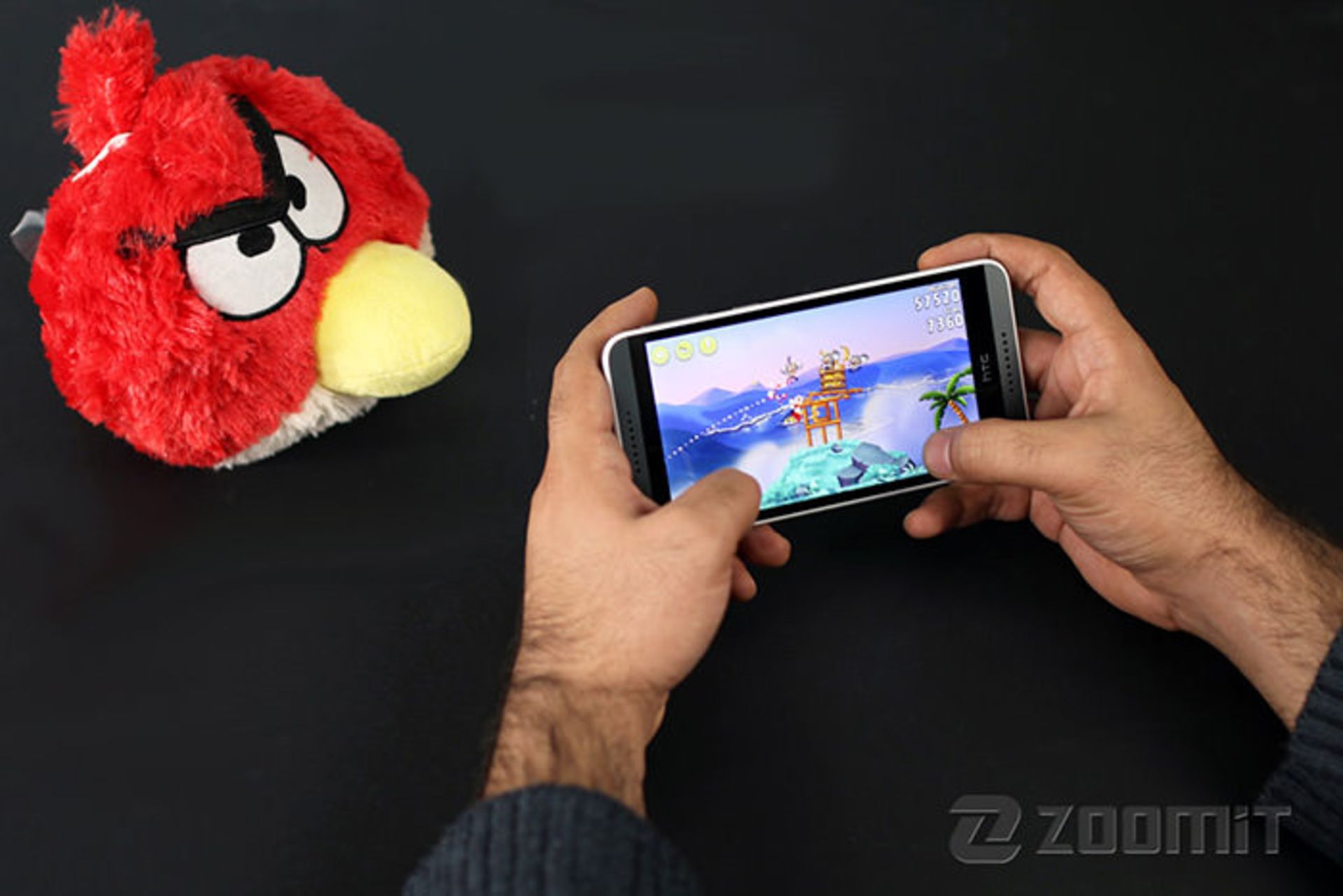 بررسی دیزایر 820 جی پلاس اچ‌تی‌سی