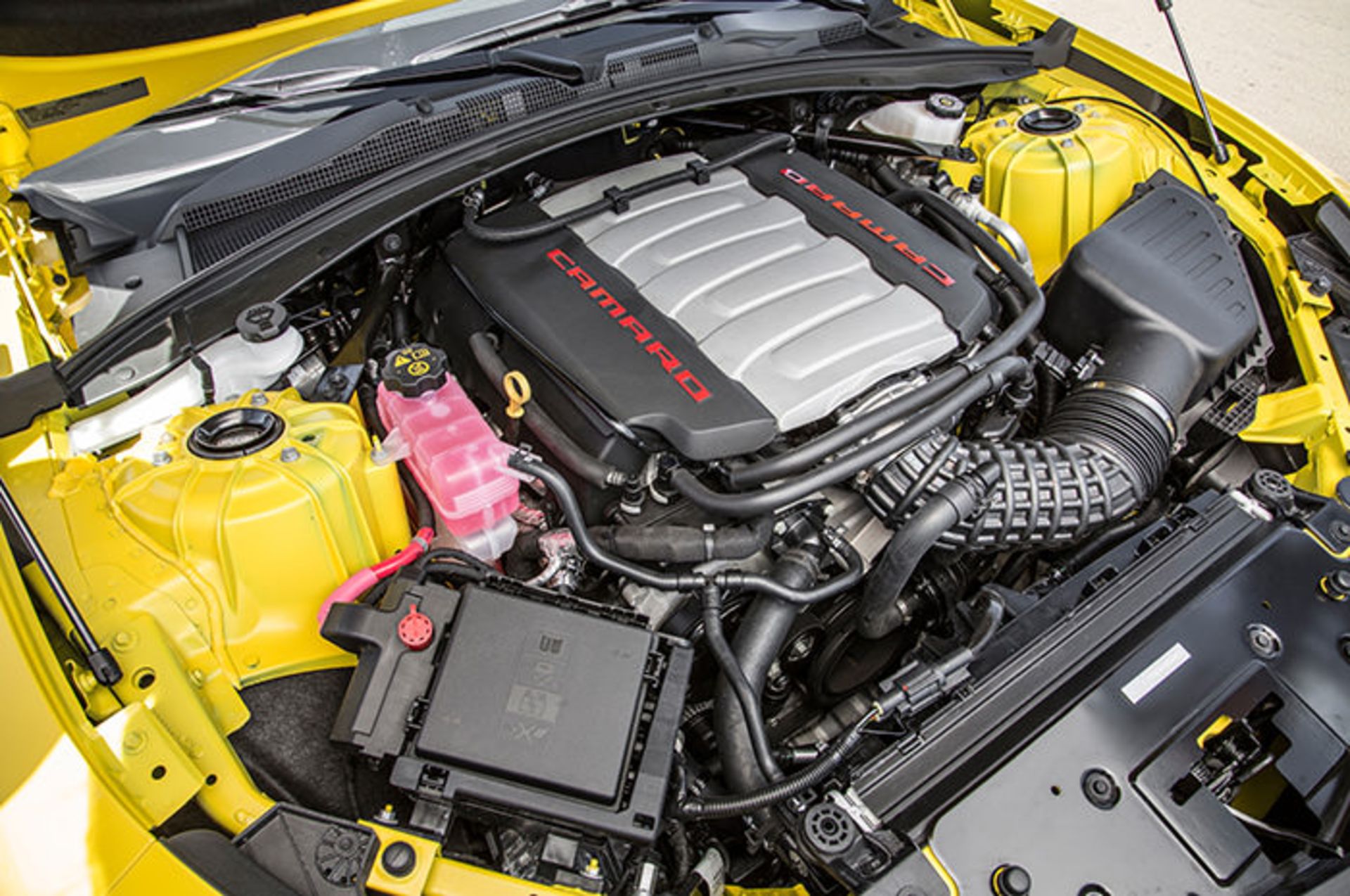 موستانگ در برابر کامارو