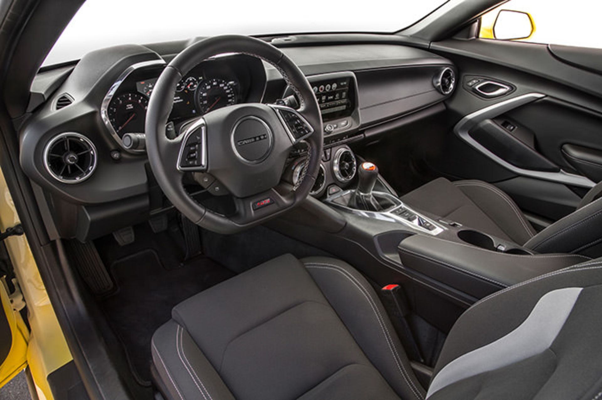 موستانگ در برابر کامارو