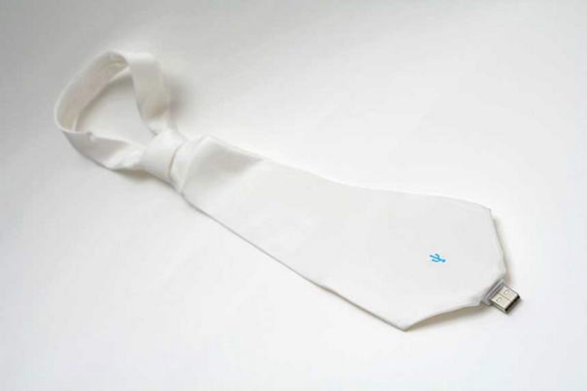 Tie-USB