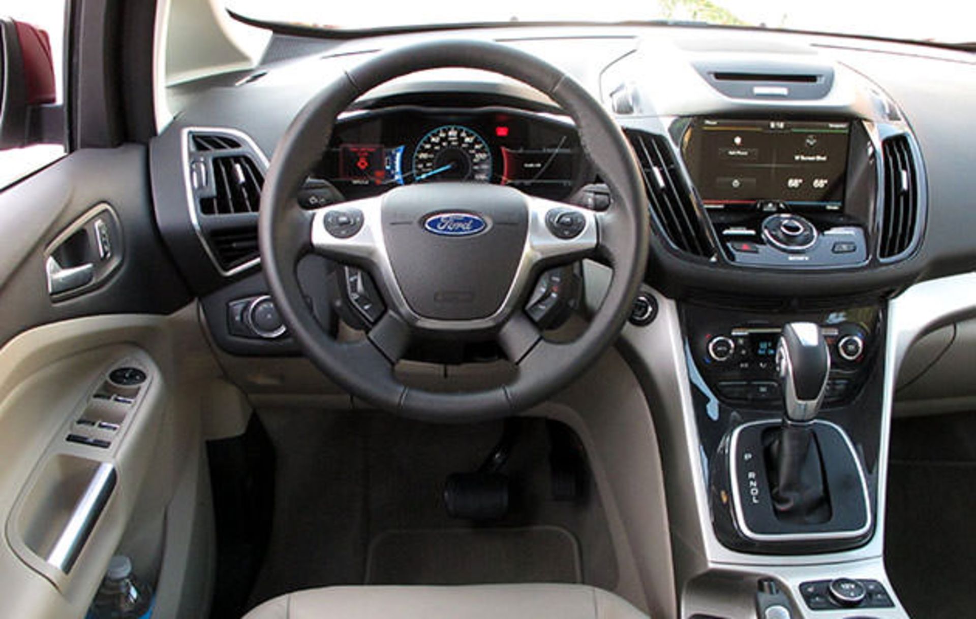 ford-c-max-hybrid-car-mid