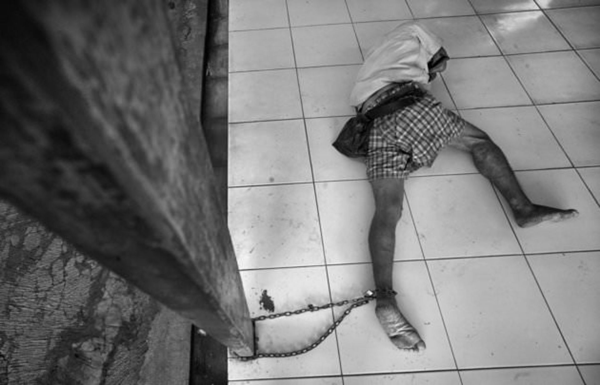 10 Captive-jpg 175232