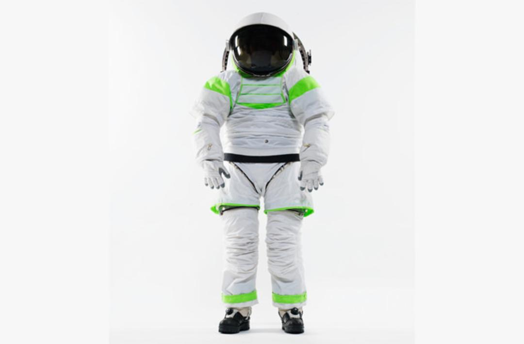 nasa-spacesuits-history-01-670x440-130503
