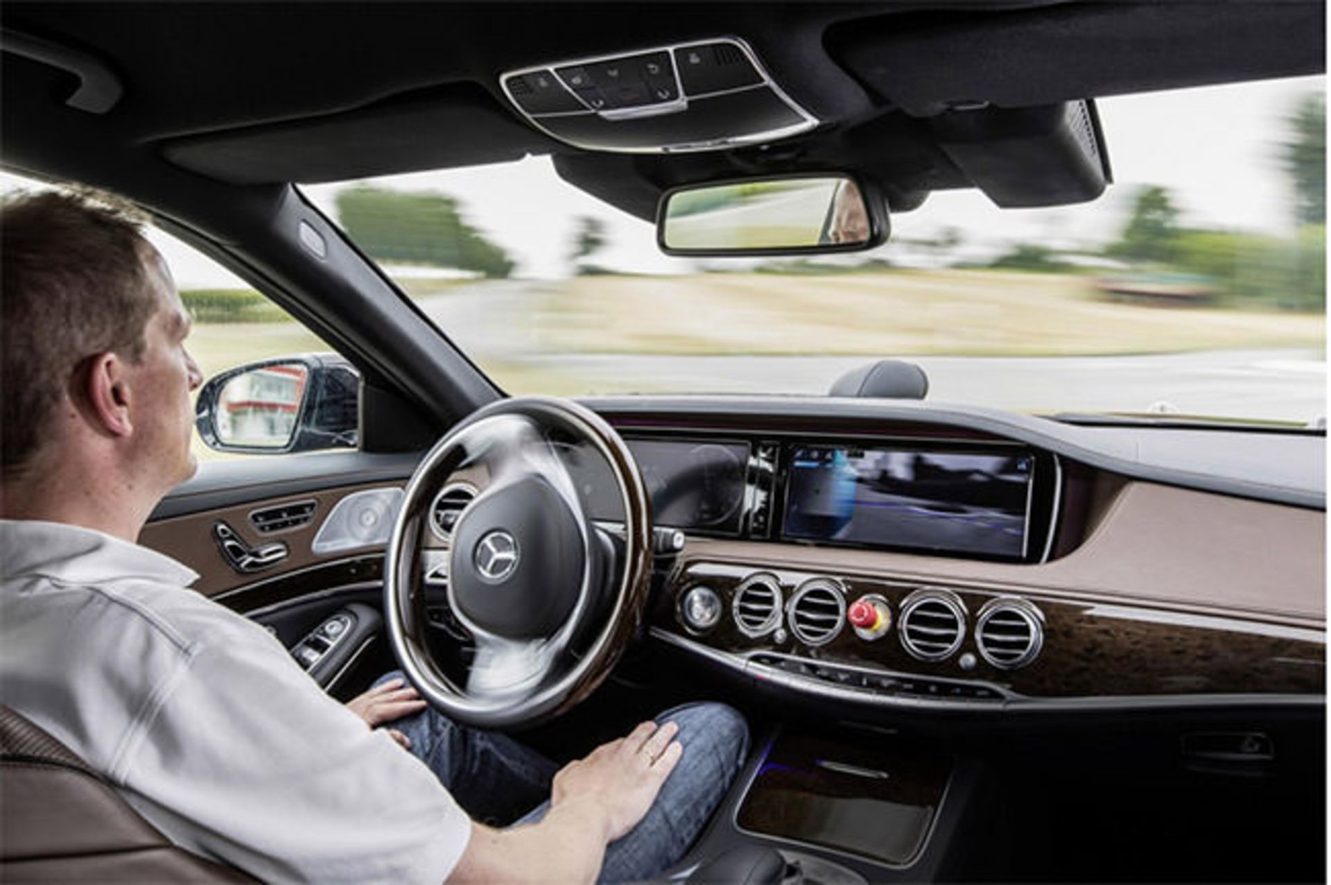 MercedesBenz Internal