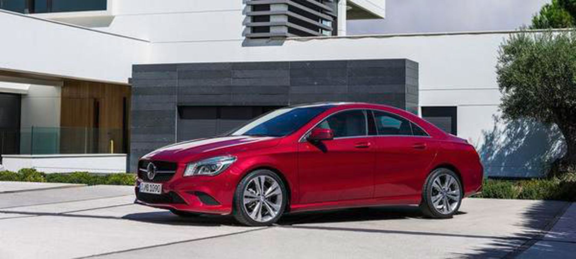 Mercedes-Benz-CLA-250-coupe-2