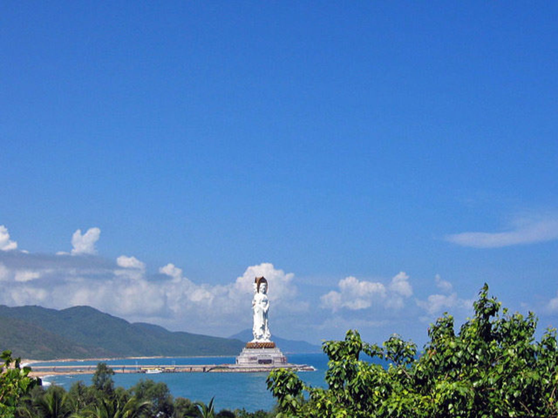 largest-statues-3