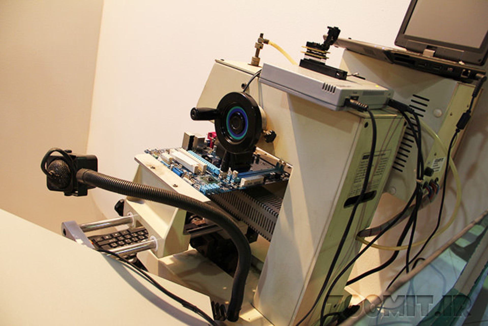 avajang elecomp 2013 zoomit 14