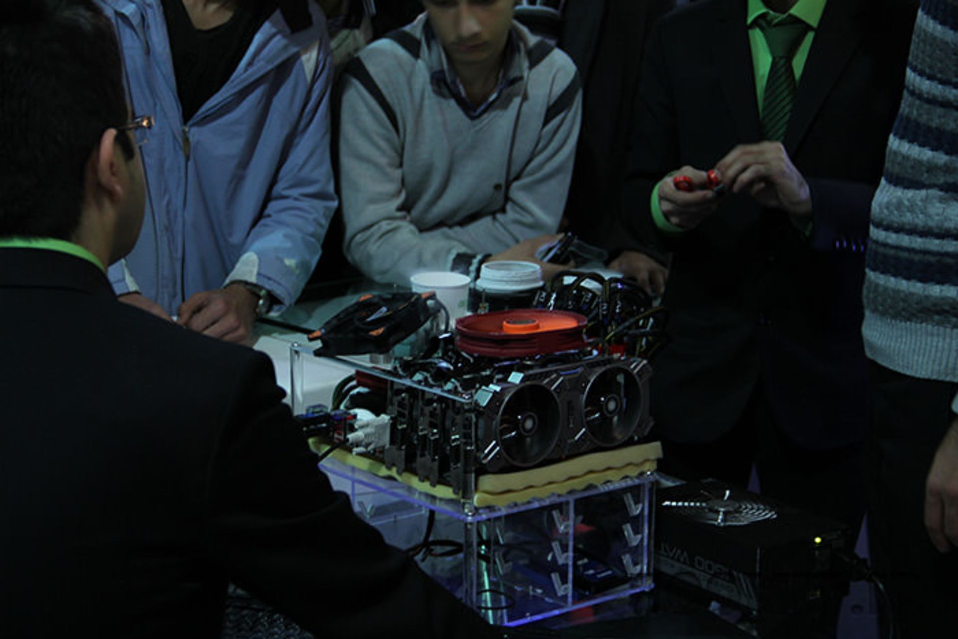 Green Elecomp 2013 Zoomit 04