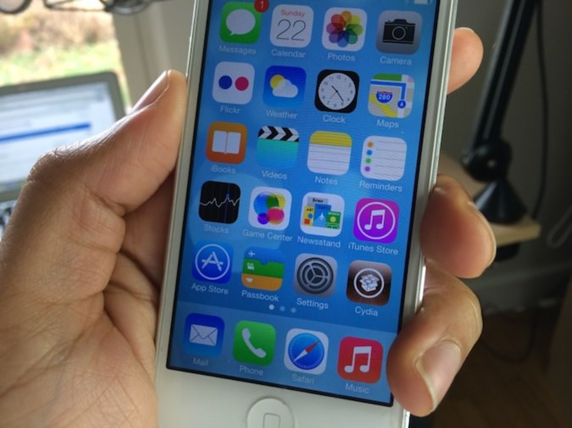 و سرانجام iOS 7 جیلبریک شد!