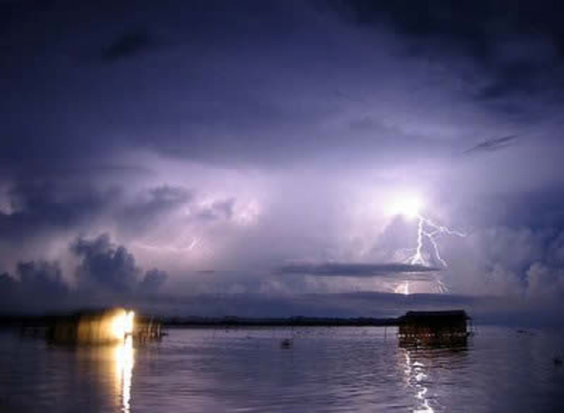most-bizarre-phenomenon-eternal-lightning-in-venezuela