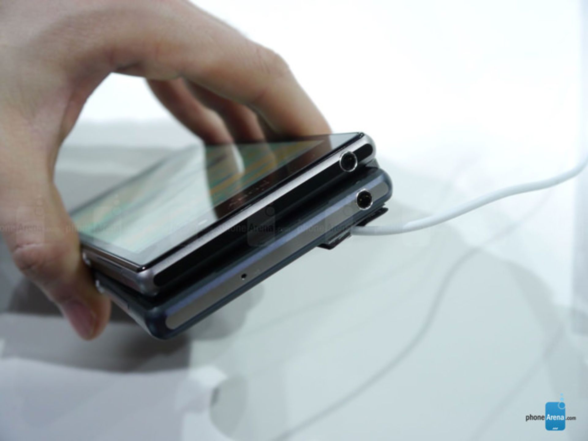 Sony-Xperia-Z2-vs-Z1-5.JPG