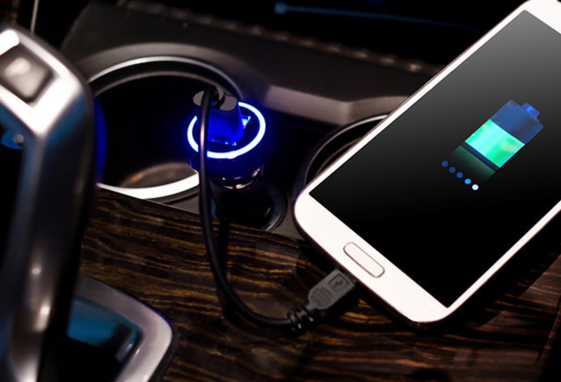 apacer-car-charger-1