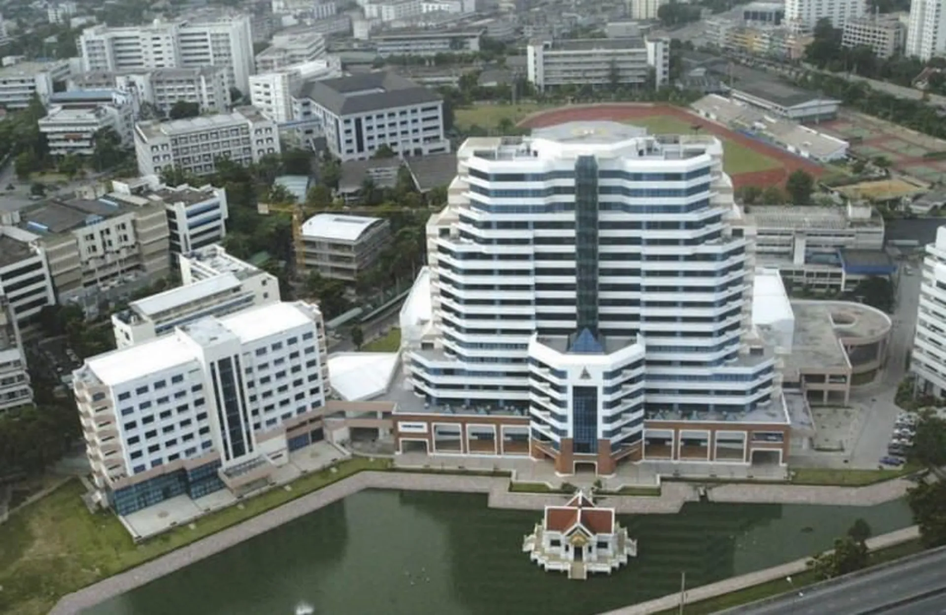 Ramkhamhaeng-University-Thailand-10-largest-universities