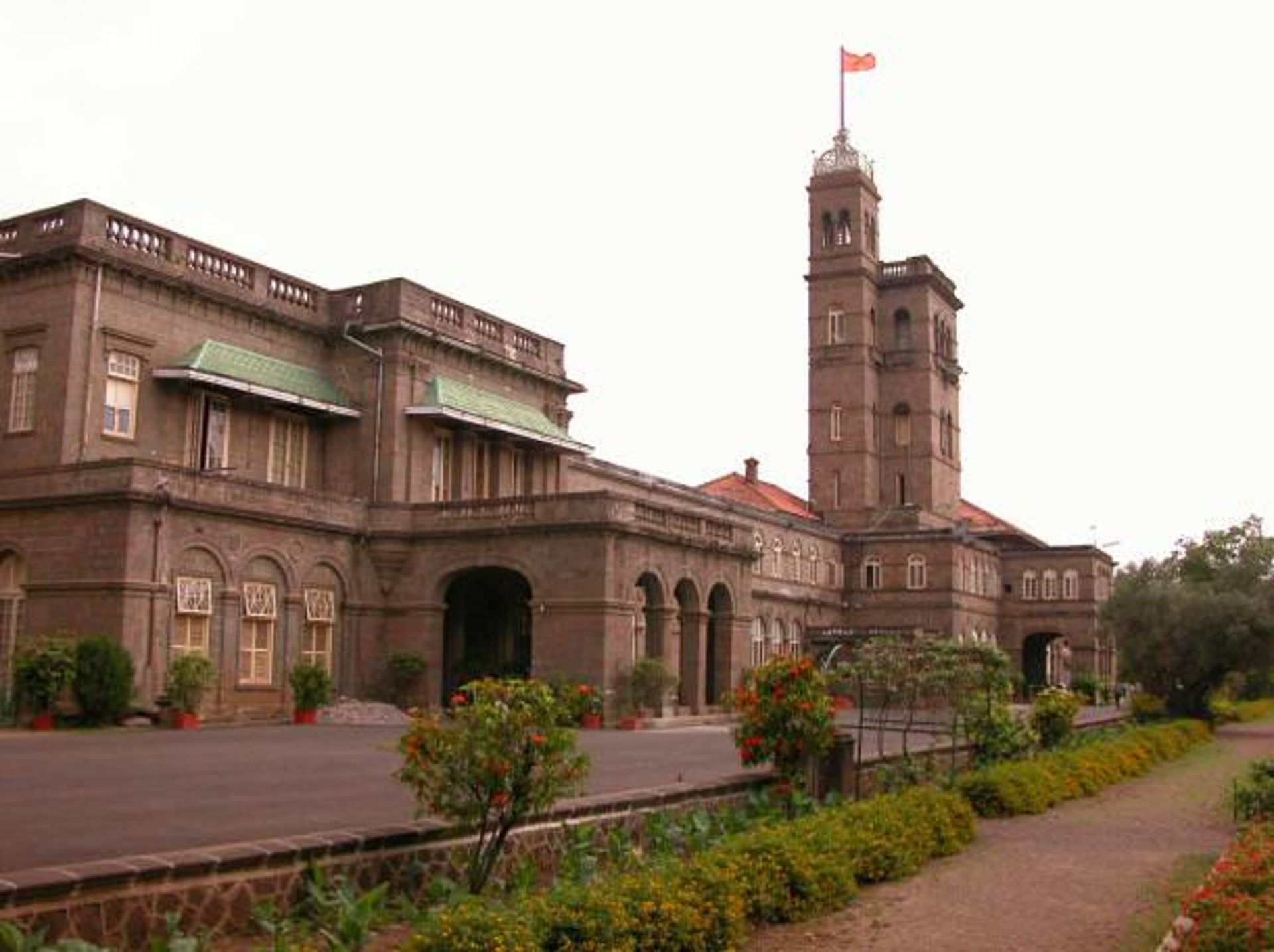 University-of-Pune-India-10-largest-colleges-in-the-world