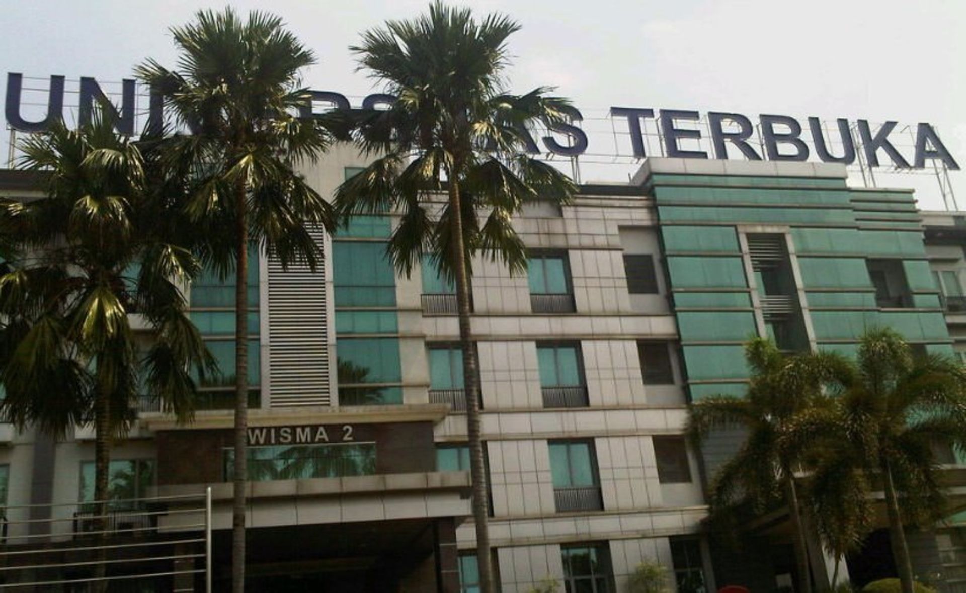 University-of-Terbuka-Indoneia-10-largest-universities