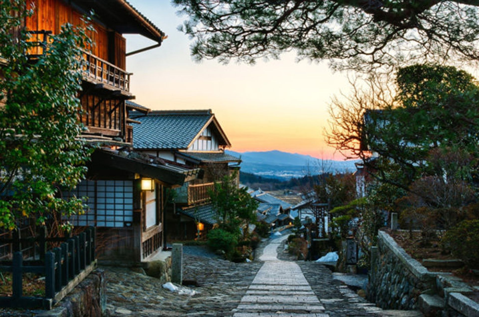 Top-10-Streets-Nakasendo-Photo-by-Hiro-Aoki-740x489
