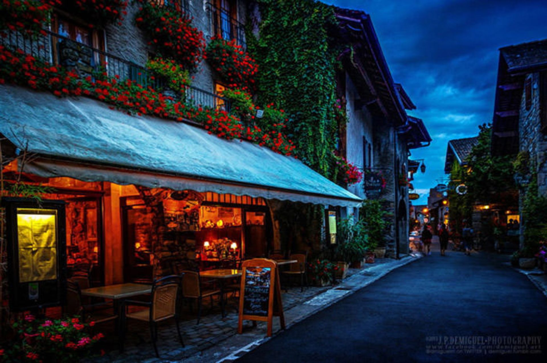 Top-10-Streets-Yvoire-Photo-by-Juan-Pablo-de-Miguel2-740x492
