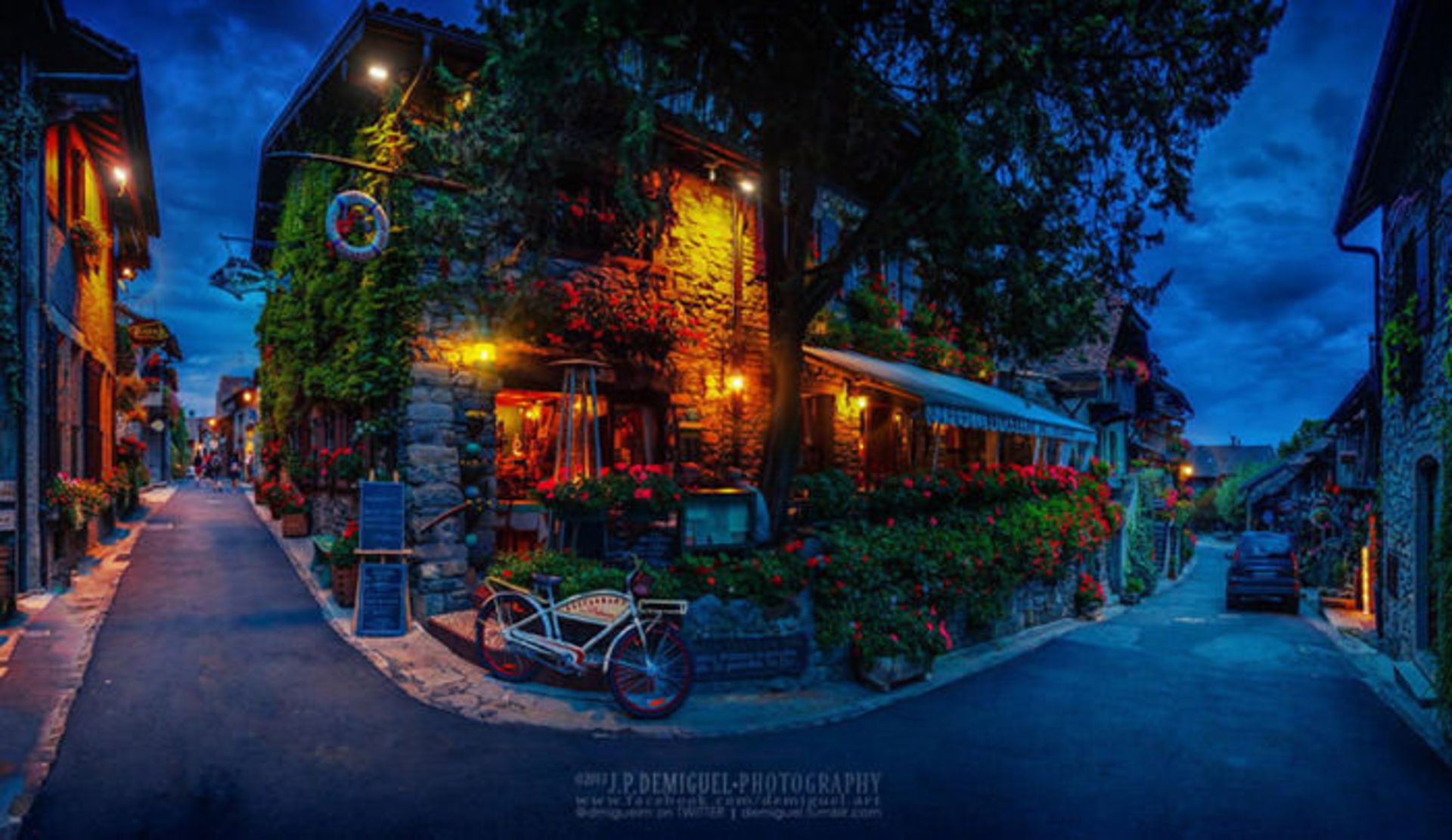 Top-10-Streets-Yvoire-Photo-by-Juan-Pablo-de-Miguel3-740x428