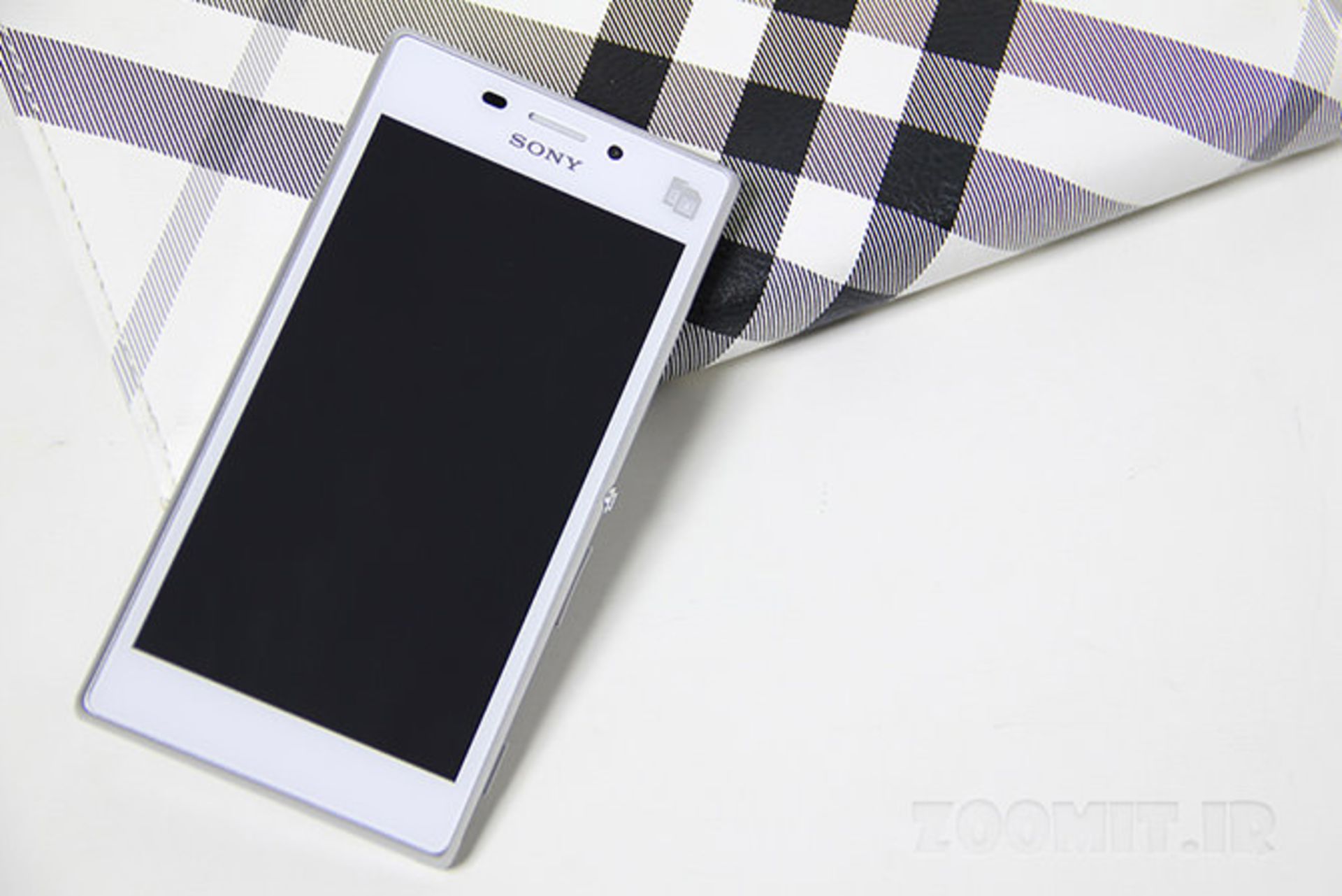 بررسی Xperia M2 Dual سونی